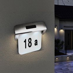 Číslo popisné na dům se solárním osvětlením