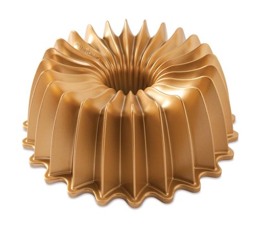 Forma na bábovku Nordic Ware Brilliance, zlatá, 2,4 l