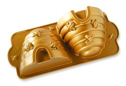 Nordic Ware Forma na bábovku včelí úl 3D 2,3 l, zlatá