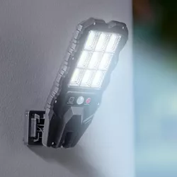 Venkovní osvětlení se senzorem pohybu