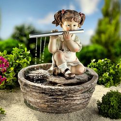 Zahradní fontána dívka s flétnou sára