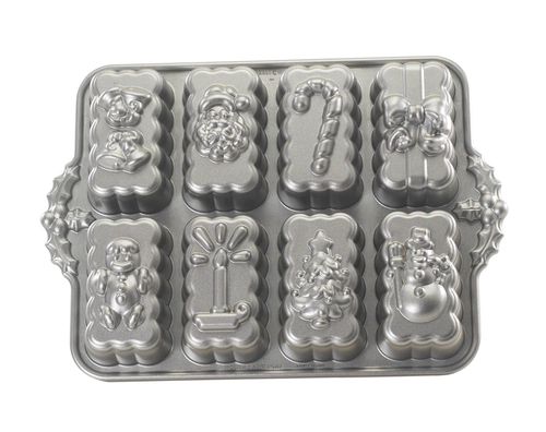 Forma Nordic Ware 8 vánočních mini chlebíčků, stříbrná, 1,4 l
